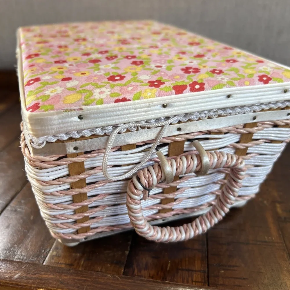 Vintage Singer Sewing Basket Rectangular Woven Wicker‎ Box w/ Handles